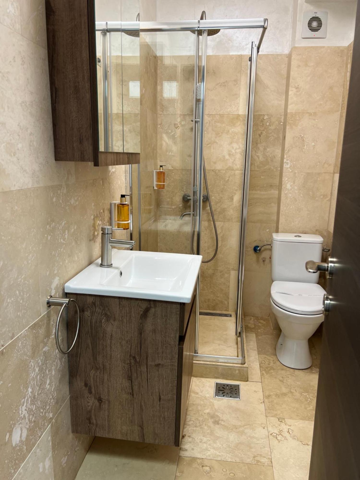 Hotel Del Ponte 特尔戈维什泰 外观 照片